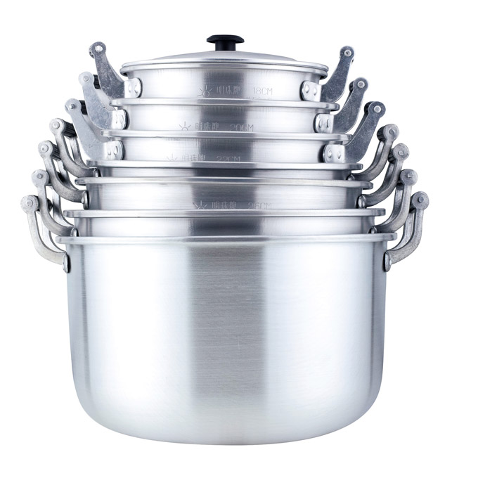 Covered Cooker Pot
